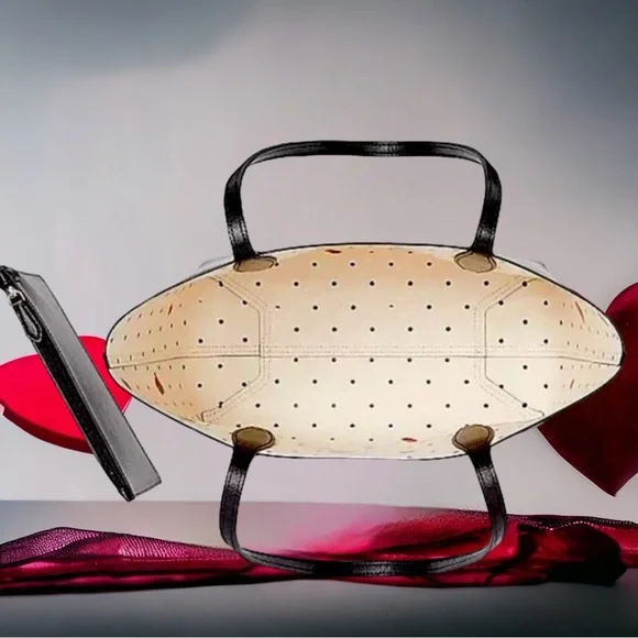 🚨GIFT AWAY🚨 New Kate spade beauty & the beast tote - Picture 7 of 7